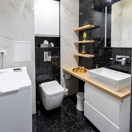 Tymon Apartament Przy Deptaku Bad Salzbrunn Exterior foto